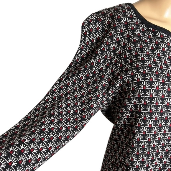 Y2K Susan Graver lace hem,jersey knit,tunic,sweater,office siren,gorpcore,warm - Picture 2 of 13